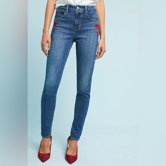 Anthropologie Levi’s 721 High Rise Skinny Jeans Rose Embroidered 29 x 30 - Picture 1 of 16